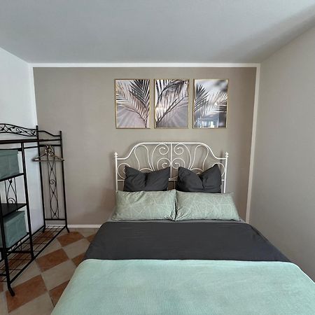 Palmen Apartment Direkt In Bad Aibling Eksteriør bilde