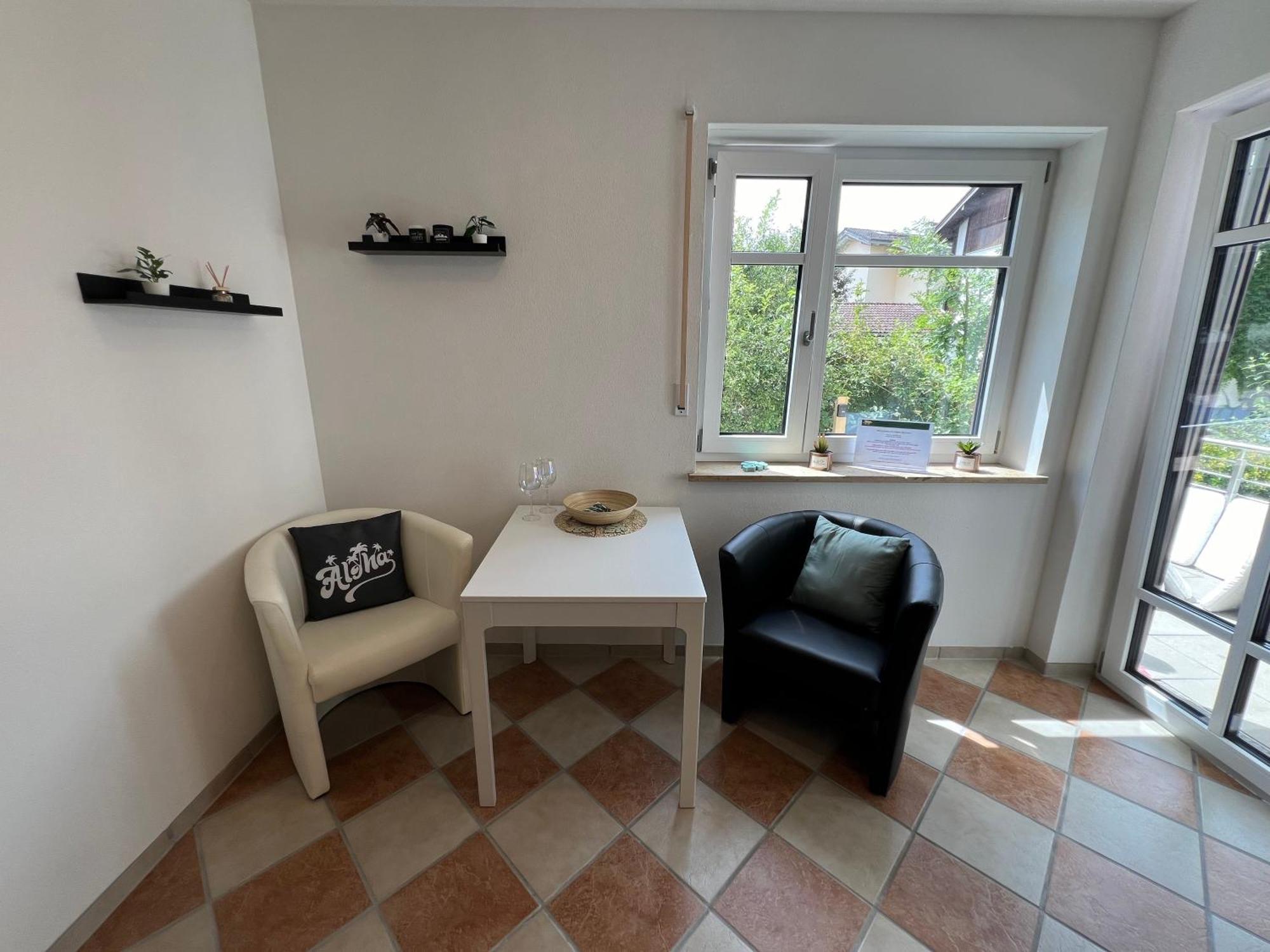 Palmen Apartment Direkt In Bad Aibling Eksteriør bilde